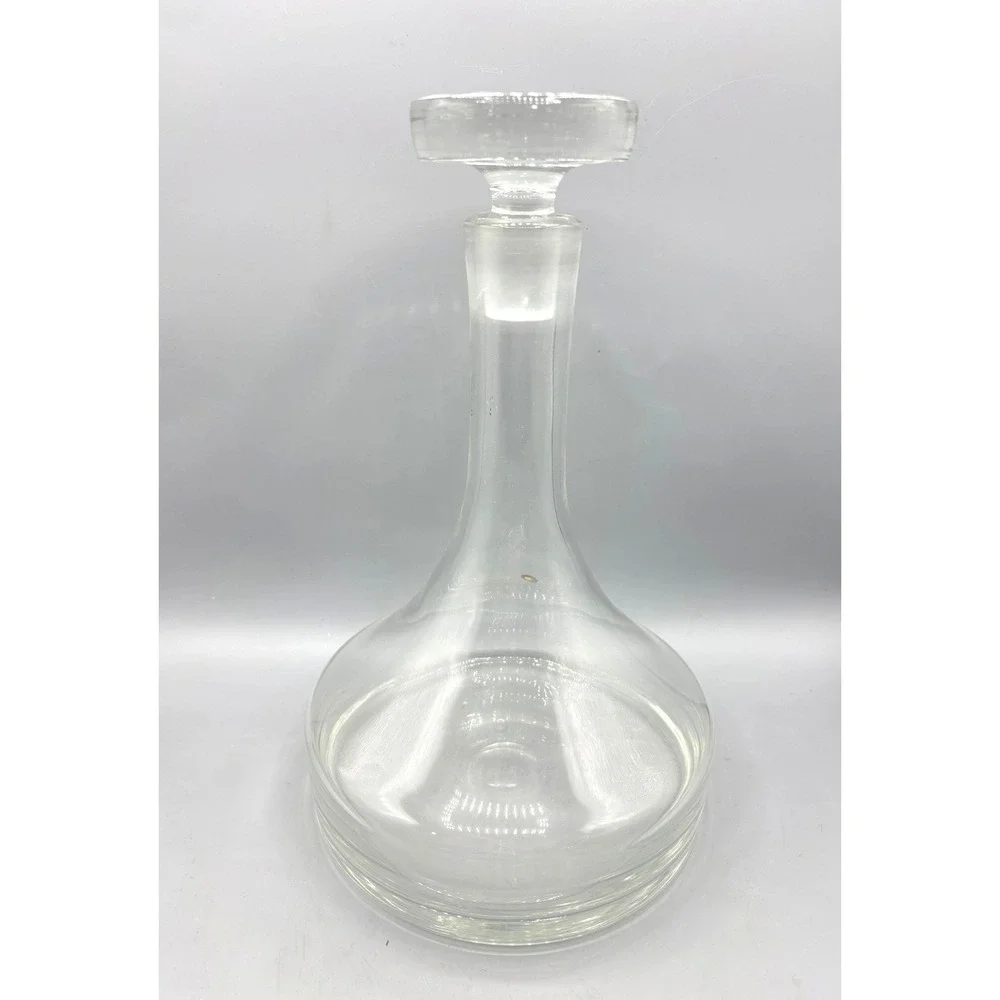 Vtg Made in Hungary Clear Glass‎ Wine Decanter with Stopper 11.5 Inch